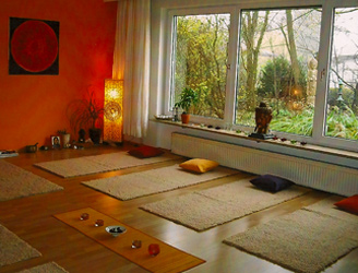 Yoga Schule Nogosari & Craniosacrale Körperarbeit Birgit Mödl